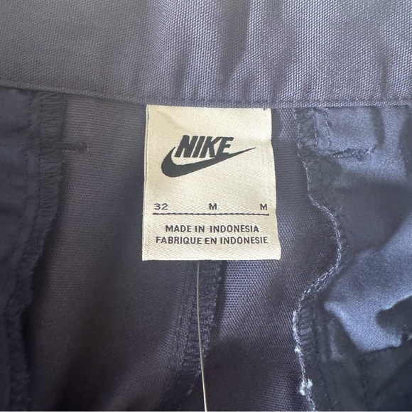 Nike men’s chino shorts, M - Picture 2 of 5